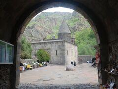 ゲガルド修道院（Geghard Monastery）