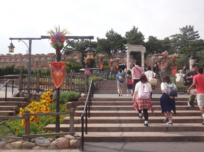 東京ディズニーシーへダッフィー シェリーメイ ミッキー ミニーに会いに行って来ました 新キャラクターのジェラトーニも大人気 ハロウィーンパレード イベントショー 限定グッズ スペシャルメニューのご紹介編 東京ディズニーリゾート 千葉県 の旅行記 東京ディズニーシーへダッフィー シェリーメイ ミッキー ミニーに会いに行って来ました 新キャラクターのジェラトーニも大人気 ハロウィーンパレード イベントショー 限定グッズ スペシャルメニューのご紹介編 東京ディズニーリゾート 千葉県 の旅行記