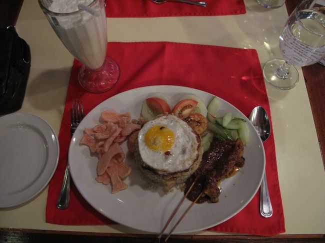 (運ばれてくる)限られた食材を駆使して、いろんなメニューで私たちをおもてなししてくれました。