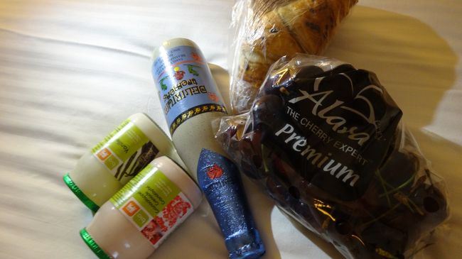 ベルギービール「デリリュウム・トレメンス」のラベルは、幸せのシンボルとされている可愛いピンク象（我が家にもいます！）ですが、<br />「アルコール中毒による震え」という恐ろしい意味だそう。<br />これを飲むと酔ってピンク象が現れるとか、、<br /><br />ベルギービールは大好きなのですが、これはアルコールの味が強過ぎて、私には美味しさが分かりませんでした(><)