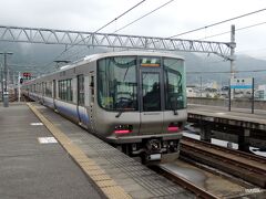 紀州路快速で海南駅に到着。快速と言っても和歌山駅より先は湯浅駅まで各駅に停車します。