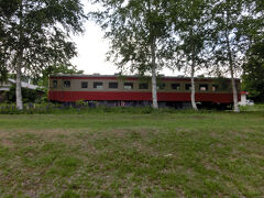 道の駅の駐車場脇には相生鉄道公園がありました。
古い車両が展示されていました。
写真はキハ22形、非電化路線ではかなり多く走っていたディーゼルカーと
ほぼ同じ外観ですが、寒冷地仕様になっているそうです。
