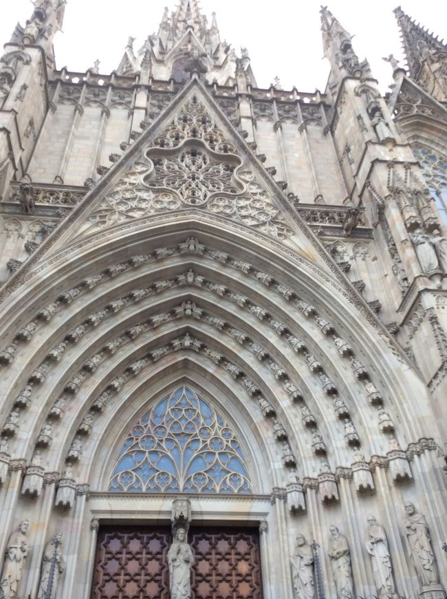 カテドラルです。中に入れました。