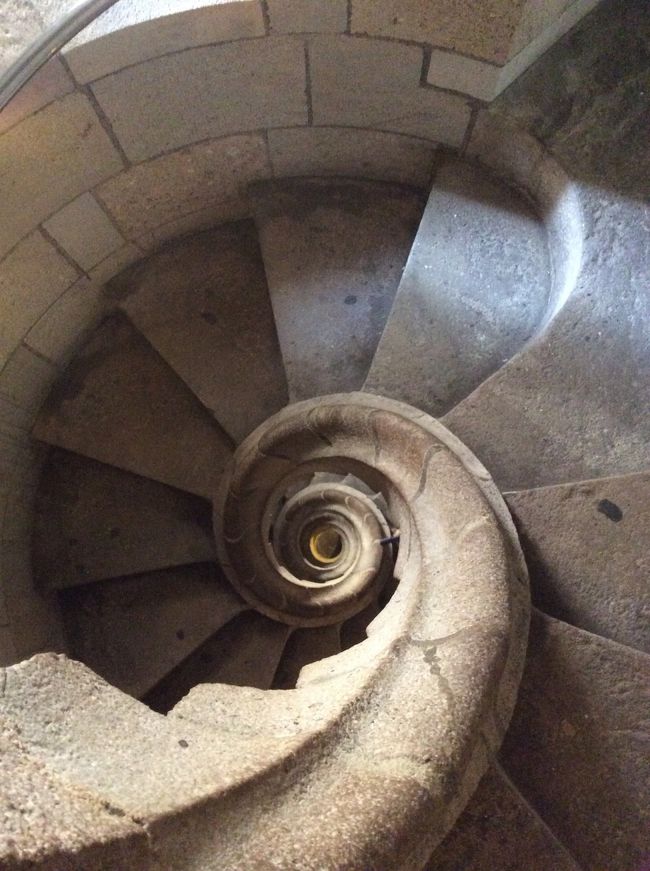 螺旋階段。美しいです。ここを降りて行きました。