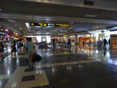 今年は、このノイバイ空港をだいぶ利用させていただきました
現在工事中の新しい空港が出来ると
ここは、国内線になるようです
