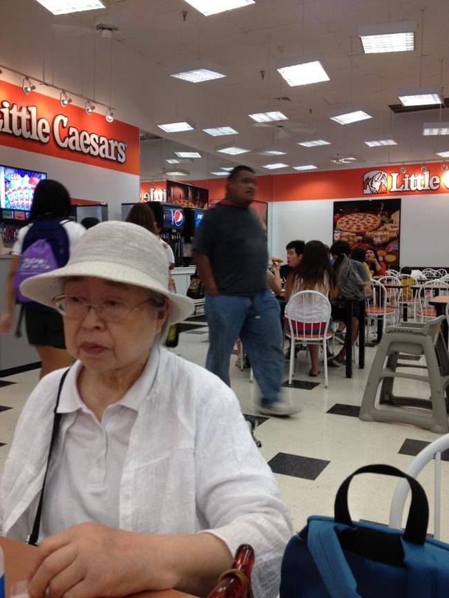 地元の人も結構います。