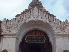 アーナンダ寺院（Ananda Temple）へ。