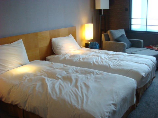 デラックスツインルーム３泊４日で９,２４０ＴＷ＄でした。（楽天トラベル利用）