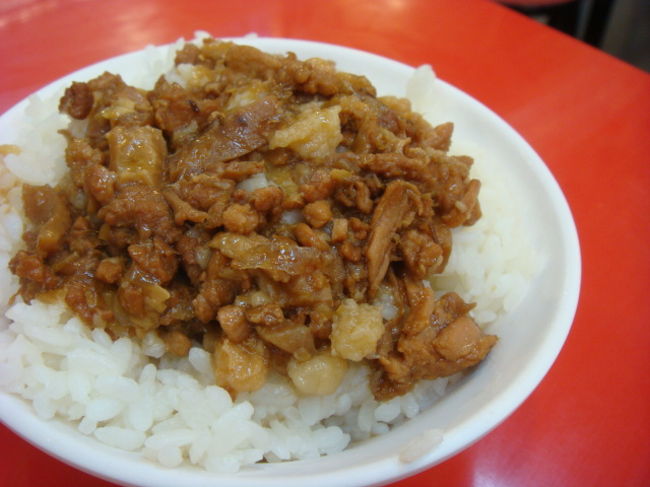 ルーロー飯。３０元くらい。