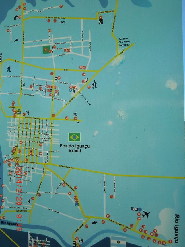 アルゼンチン側を出てブラジル側へバスで移動