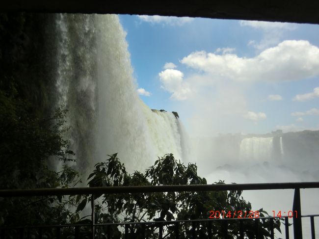 エレベーターを下りた所