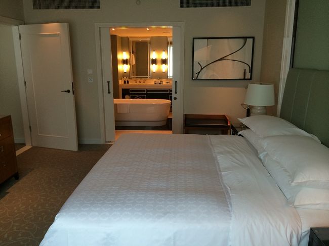 ベッドルームがあるのが助かります。