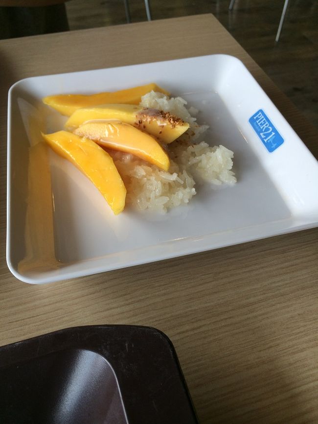 カオニャオマムーワンは、半身で35Baht