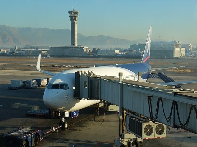 ★南米、時には空路で(46)サンチャゴからイースター島への機内でもトラブルが