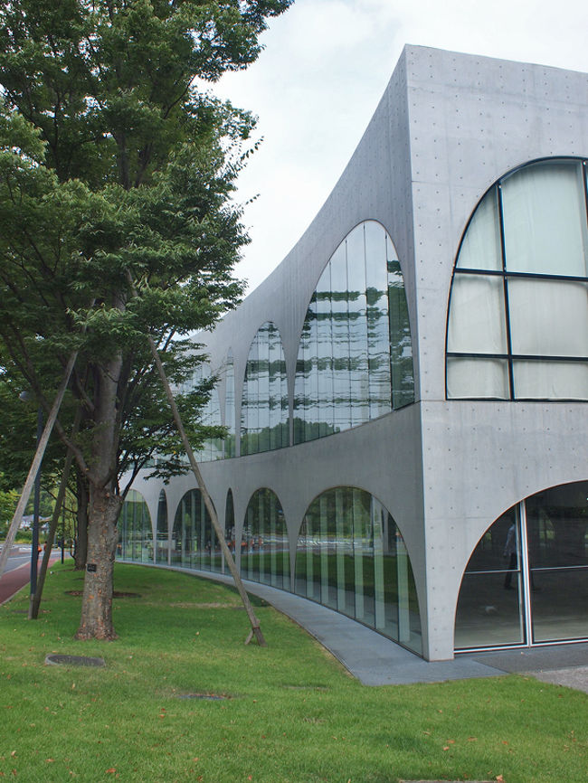 伊東豊雄氏設計の多摩美術大学図書館へ 高尾 八王子 東京 の旅行記 ブログ By Belleduneさん フォートラベル