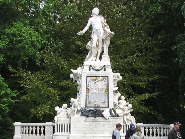 モーツァルト像