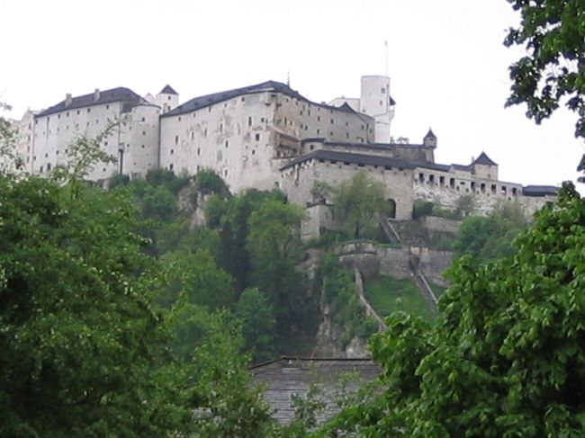 今度は長距離移動して、ザルツブルグへ来ました。