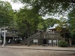 群馬県藤岡市にある富士浅間神社です。
なお「藤岡」という地名は当社の名前に由来し、「富士岡」という表記から変じて定まったそうです。