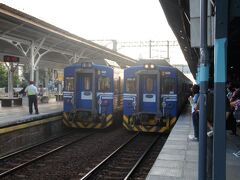 桃園空港からバスで台中へ移動して
早速台中駅から移動開始！
台中駅は絶賛高架化工事中なので
この地平ホームもそのうち無くなっちゃうのが
ちょっと寂しい