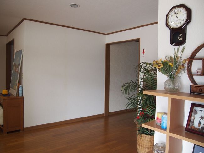 お宿はなかなか、小奇麗な内装です。