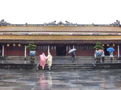王宮跡。
北京の紫禁城を模して造られたという。
雨のせいか観光客はまばら。