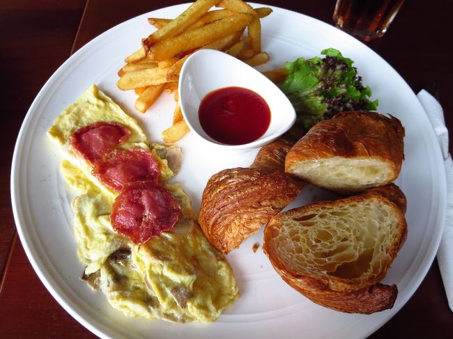 朝食セット。ボリュームたっぷり。<br /><br />でも40元くらいで安かったです。