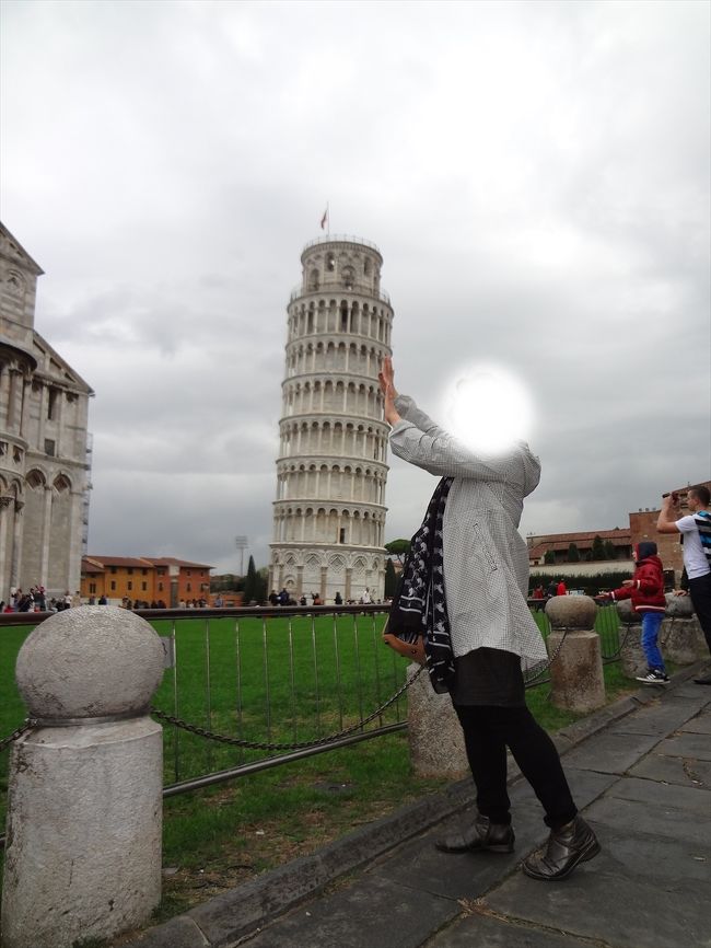 イタリア ローマ ピサの斜塔キティ 2013