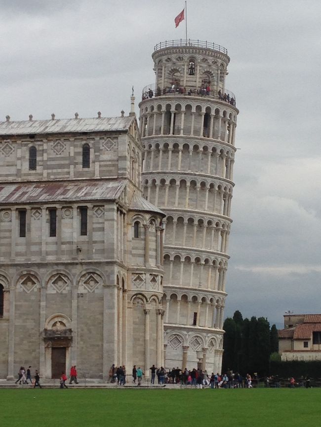 初めてイタリアに行ってきました。4日目：ピサの斜塔を見に行っ
