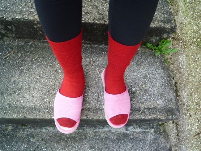 オサレ〜な街を散歩する私の足元はダサすぎ。