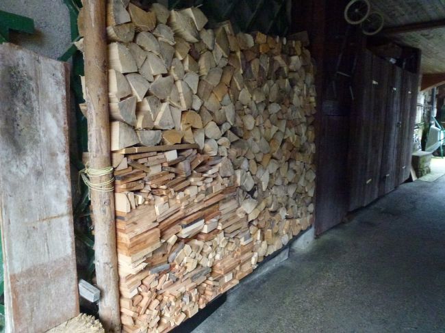 冬はこの薪が活躍するのかな