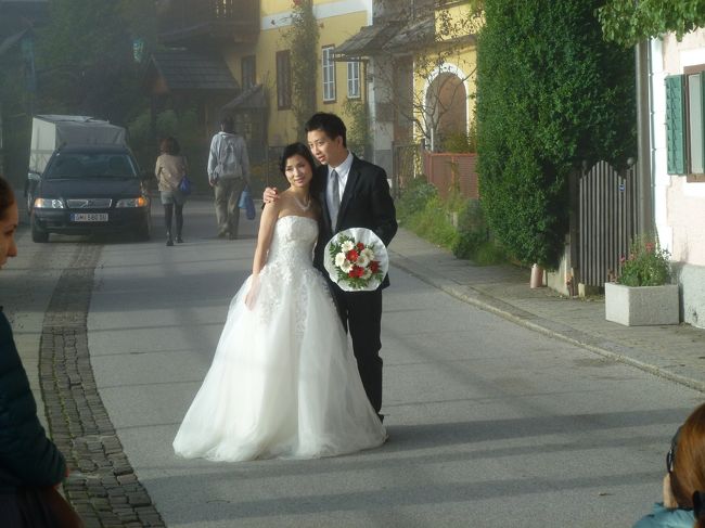 結婚式をするみたいですね。<br />いいな〜