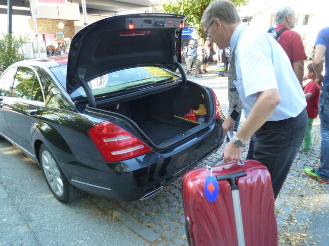 ザルツブルクまでは車にしました