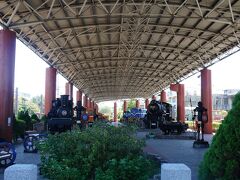苗栗に立ち寄ったのは苗栗鉄道文物展示館に行くため
駅のそばにあって無料で入れます
蒸気機関車やディーゼル機関車が展示されてます