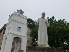セント ポール教会
前にはザビエルの像があります。