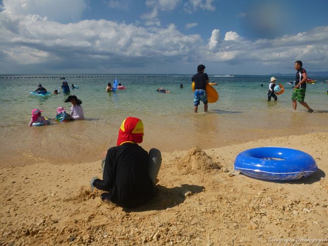子供も砂遊びや海水浴<br />元気いっぱい遊んでいます。