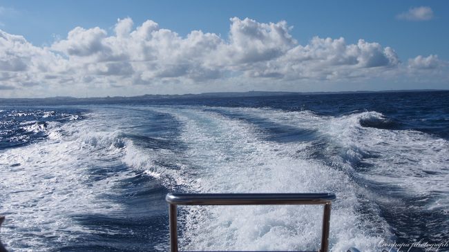 沖縄本島、しばしお別れ。<br />すぐに見えなくなりました。