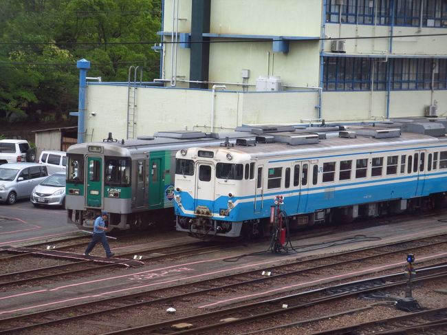 徳島駅の隣のホテルヘ。