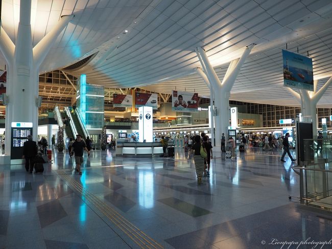 羽田国際空港<br />ここでグローバルWiFiを借りました。<br />ホノルルで活躍してくれました。