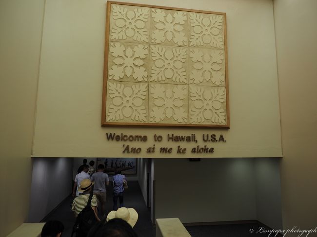 一人旅。<br />ホノルルに着くまでのすでに写真たくさん。<br />暇で写真ばかり撮ってました。。。<br /><br />で、welcome to Hawaii. U.S.A