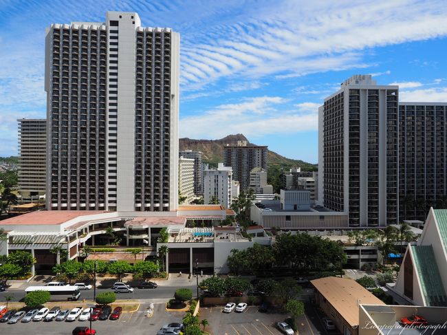 ラナイから見た風景１<br />ダイヤモンドヘッドが見えます。