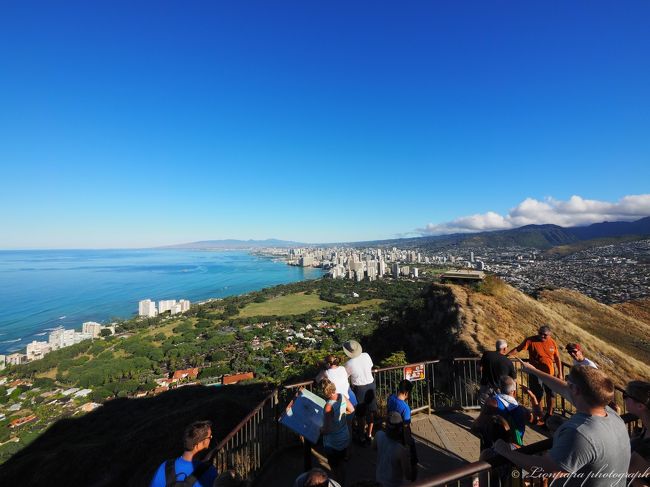 ダイヤモンドヘッド頂上。<br />ここも絶景ポイント