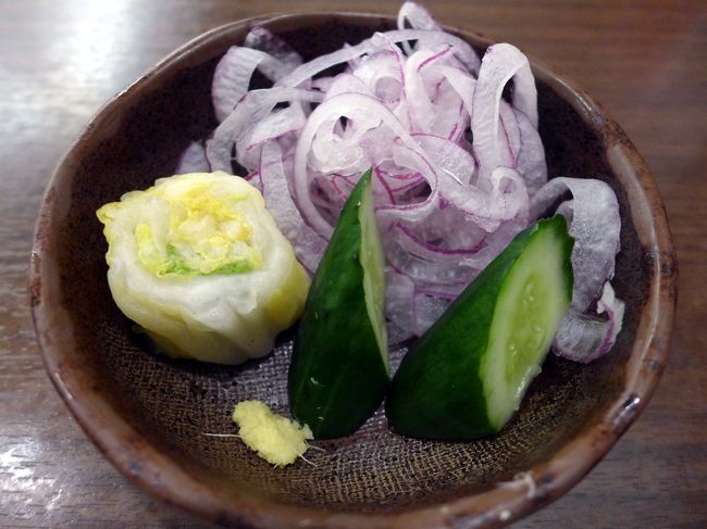 お漬物　<br /><br />前回訪ねた時は、無料でおかわりを勧めてくれましたが、おかわりは￥１０８−になりました<br /><br />前回おかわりを勧めてもらったときのブログはこちらです<br />http://4travel.jp/travelogue/10400886<br />