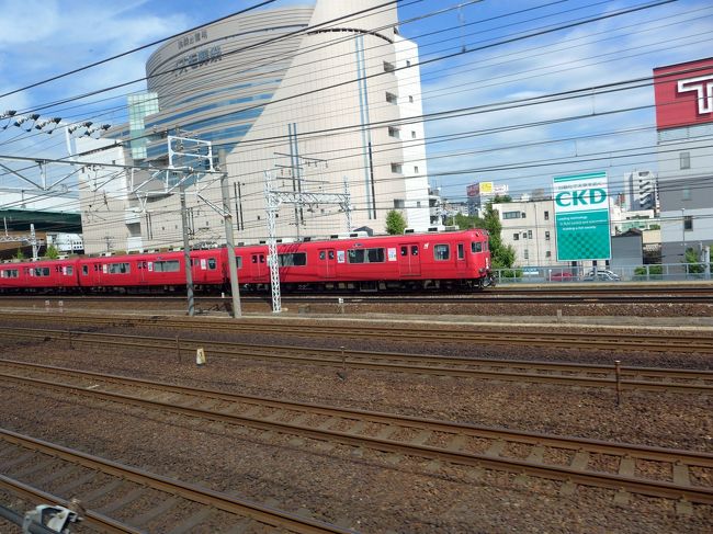 僅かの間並走する名鉄