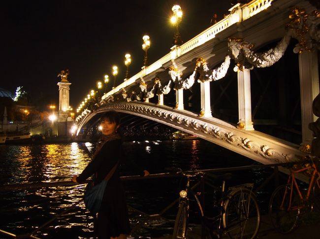 ただ、イエナ橋からオペラまで９０分は歩きました。<br />足が棒になったよ〜これは失敗でした。途中地下鉄に乗れば良かった、つかれた〜<br />ホテルで、日本から持参の入浴剤でリフレッシュ！さあ、明日はモンサンミッシェルへ移動です