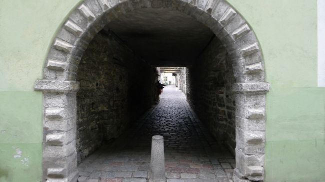 このトンネル（だったかな？）をくぐった先は、カタリーナの通路。<br /><br />