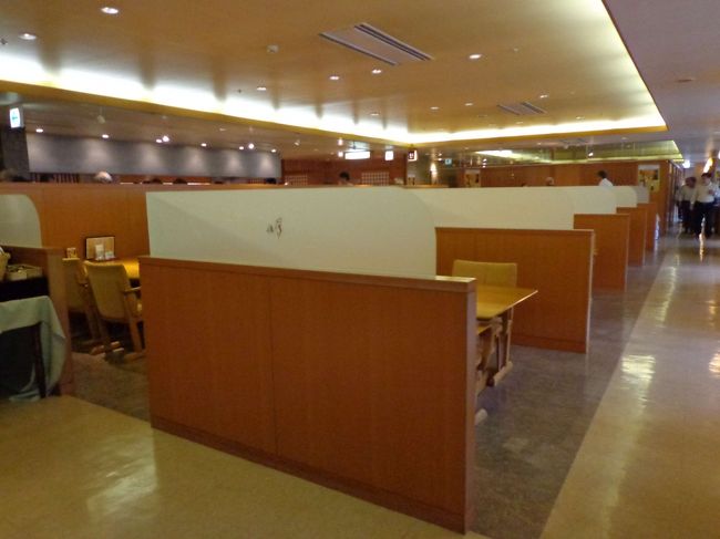 奥のほうにも続いています。