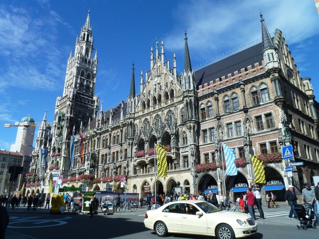 再びマリエン広場。<br />歩きすぎでの腰痛と風邪と二日酔いで歩き回れなくなったため一旦ホテルへ戻って寝ました。ｗ