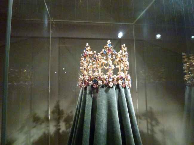 こっちは宝物館