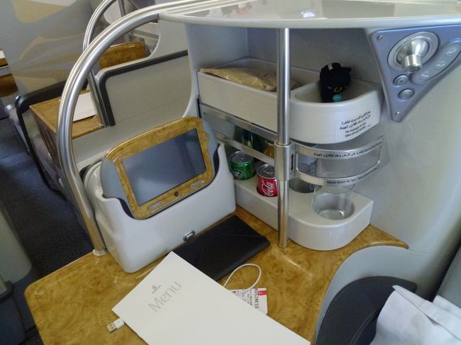 あの小さな画面はリモコン