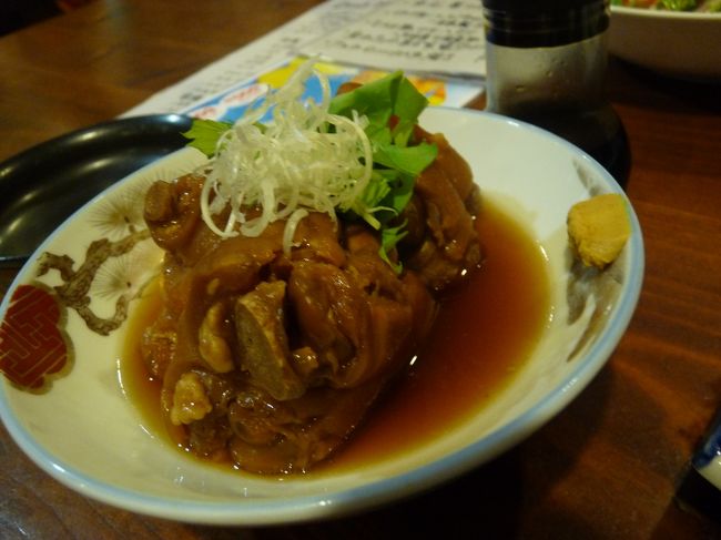 てびち〜♪<br />旦那が大好きなんです。私はちょっと苦手で、、旦那がほぼ一人で完食。